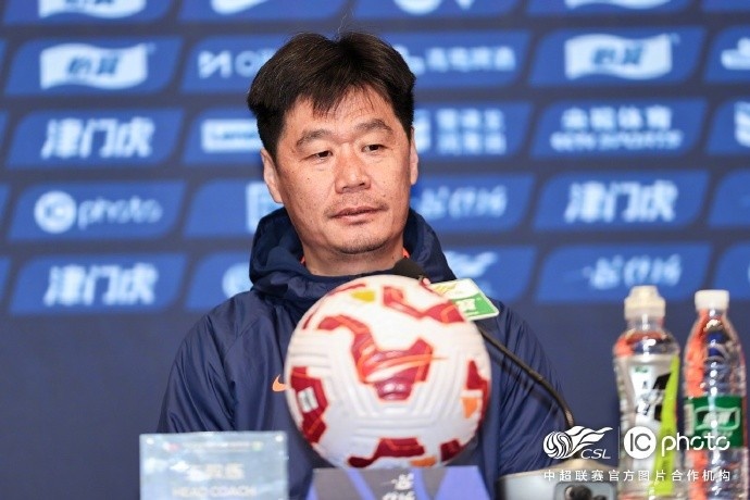 李霄鵬：希望明天比賽能打出一些新的東西，取得一個好的結(jié)果