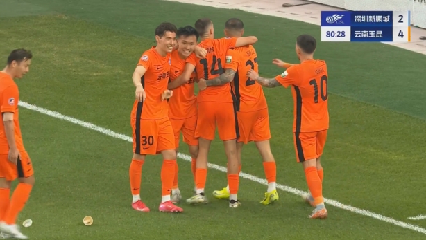 玉昆4-2領(lǐng)先新鵬城！杜加利奇冒頂，徐宏杰得球抽射破門
