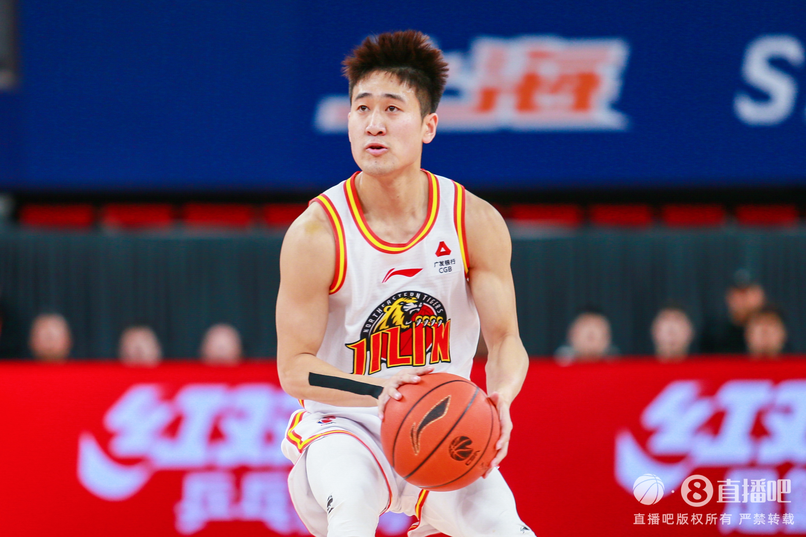 效率不高！姜偉澤13中5拿到14分 三分9中2