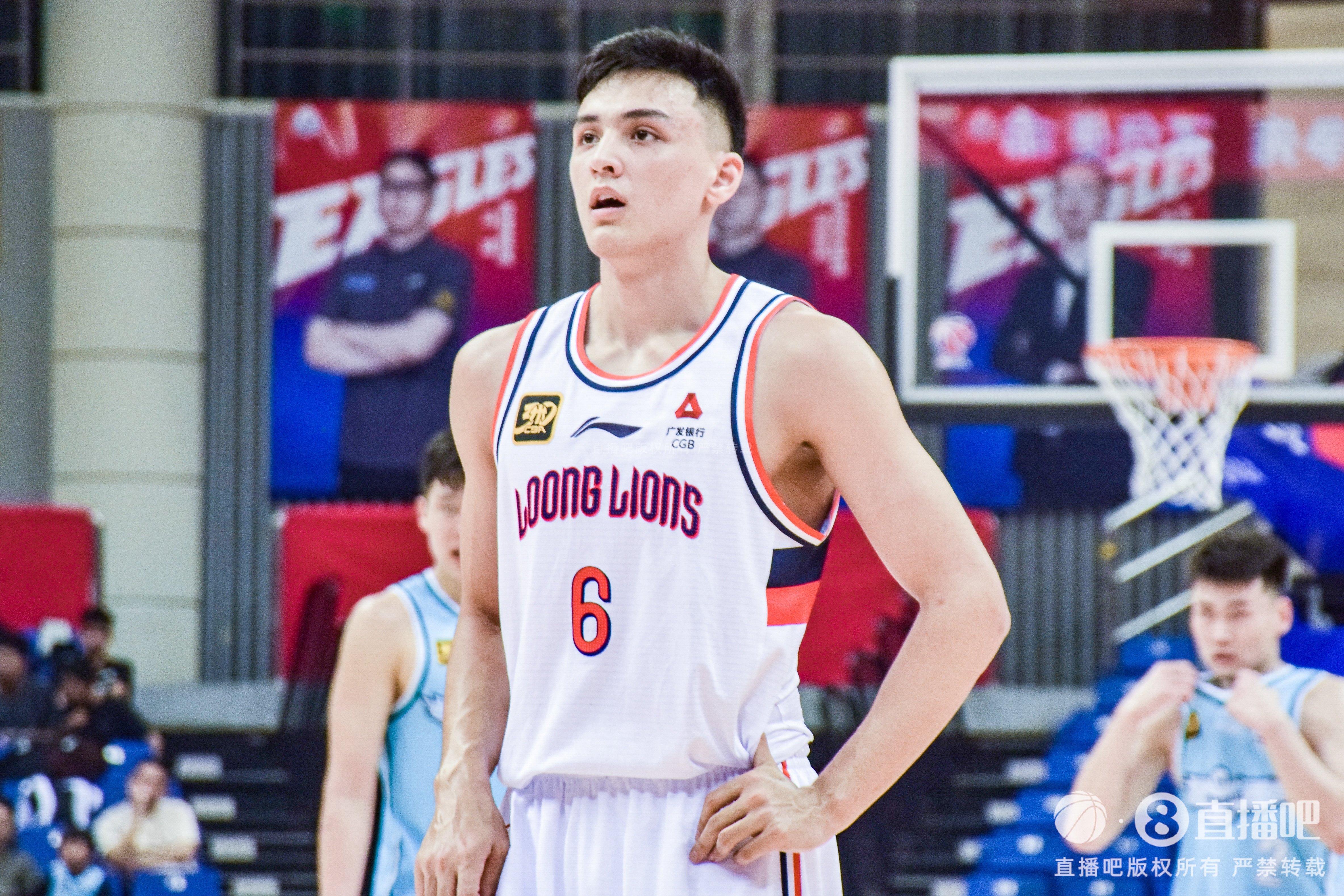 精準打擊！于米提半場5中5拿到13分 三分3中3