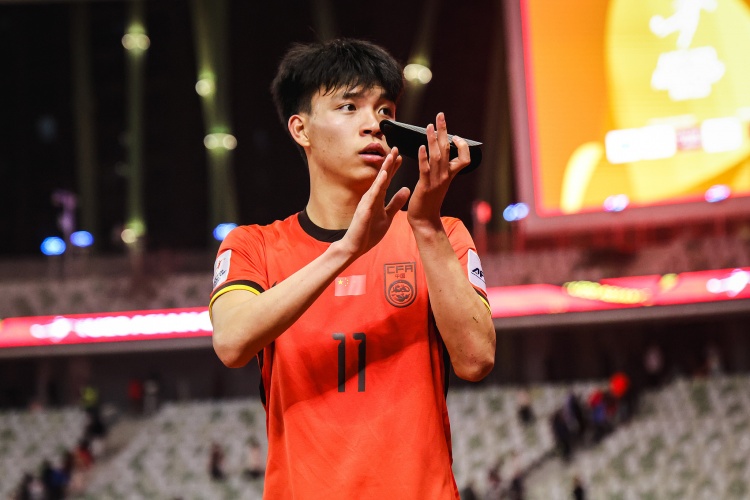 期待首秀！18歲王鈺棟入選中澳戰(zhàn)名單&穿11號(hào)，首進(jìn)國(guó)足正賽名單